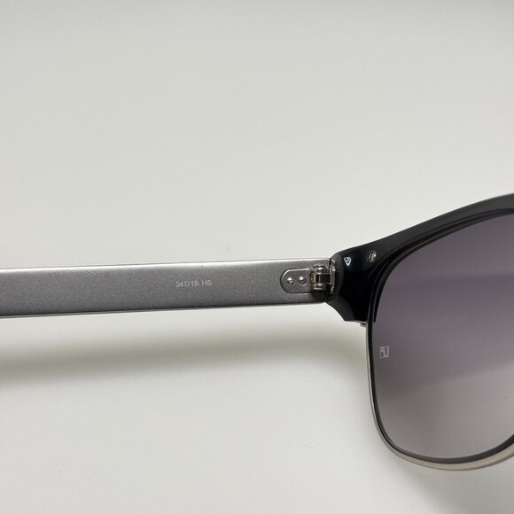 Linda Farrow Sunglasses Luxe LFL/9/3 Japan 54-18-145 main image 4